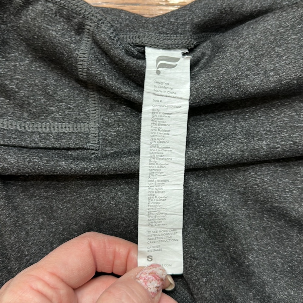 Fabletics Dark Grey Small - image 2